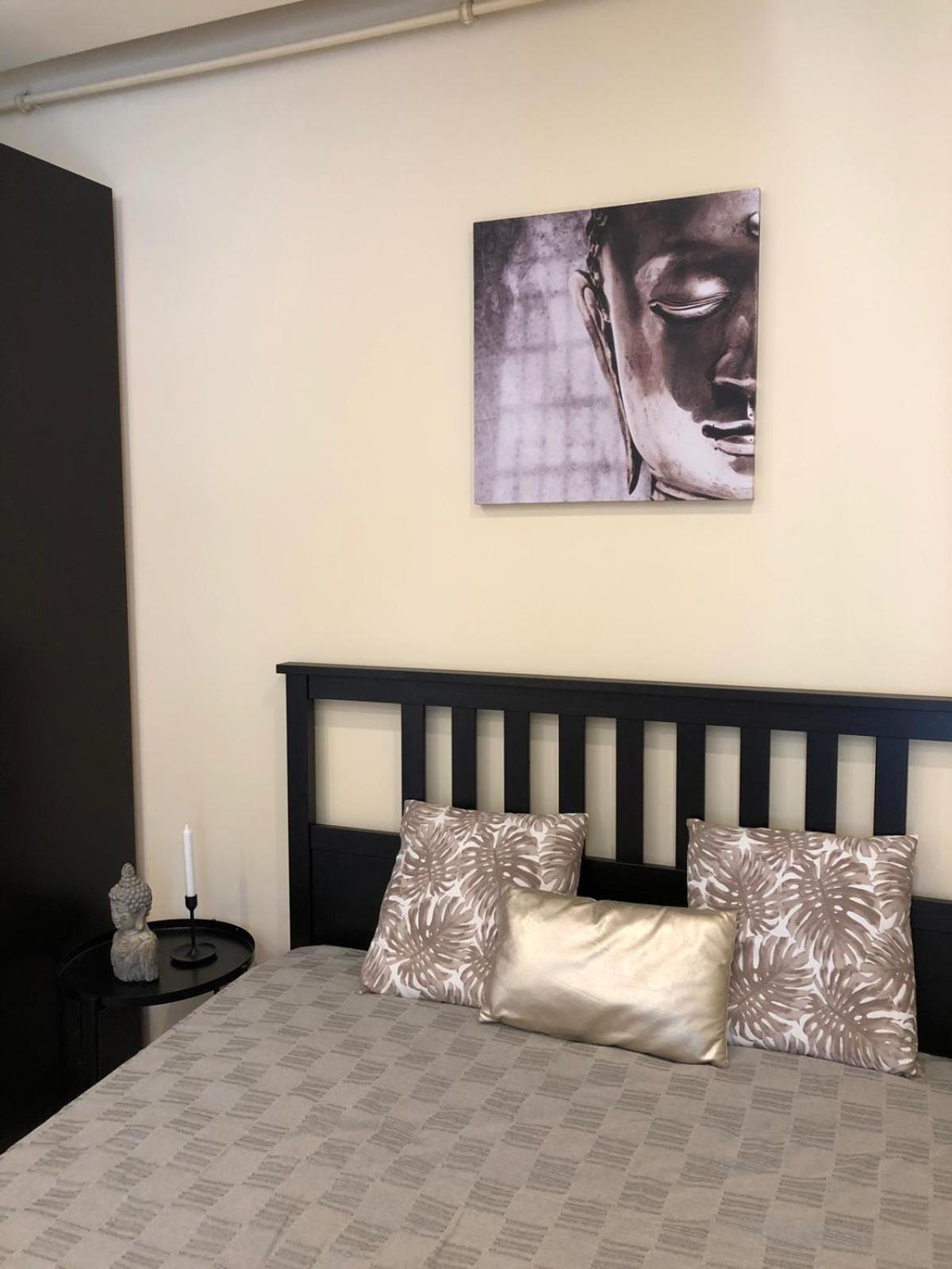 Black & White Apartments • Black Эгер Экстерьер фото
